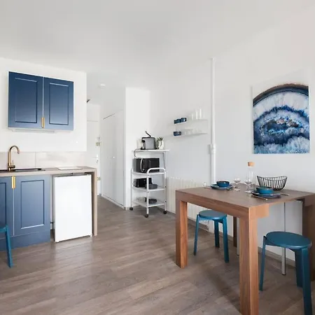 L'ecrin Bleu Parking-clim-cosy Apartment